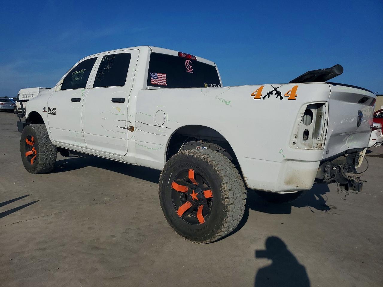 2018 RAM 2500 ST photo 2