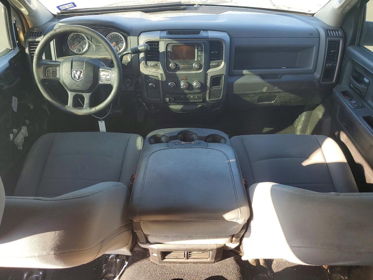 2018 RAM 2500 ST photo 8