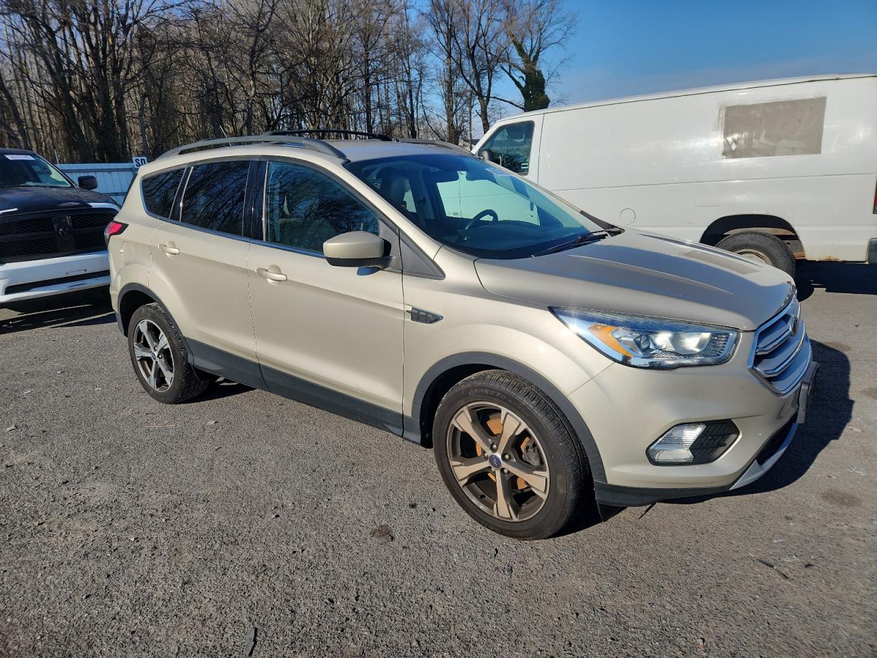 2018 FORD ESCAPE SEL photo 4