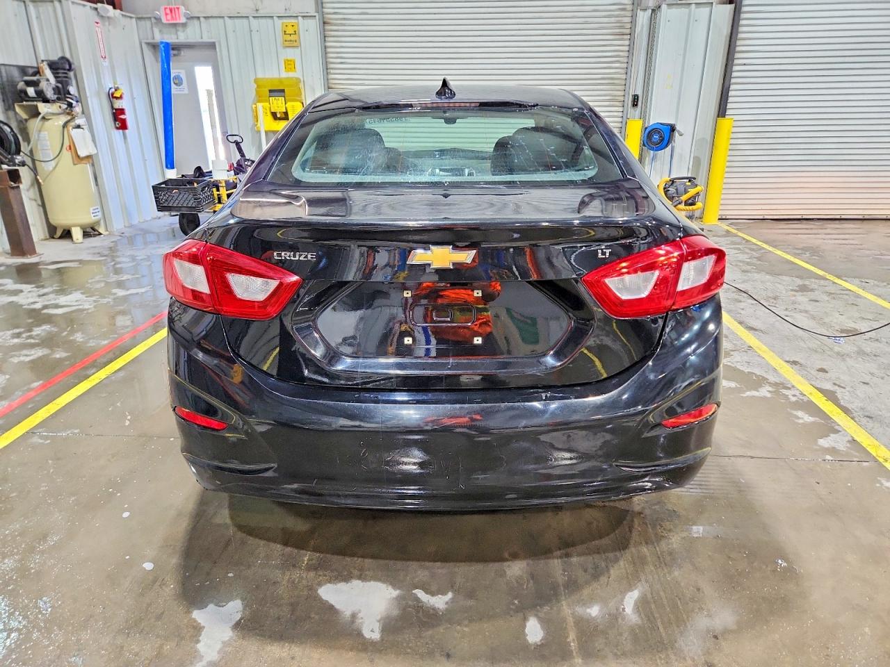 2016 CHEVROLET CRUZE LT photo 6