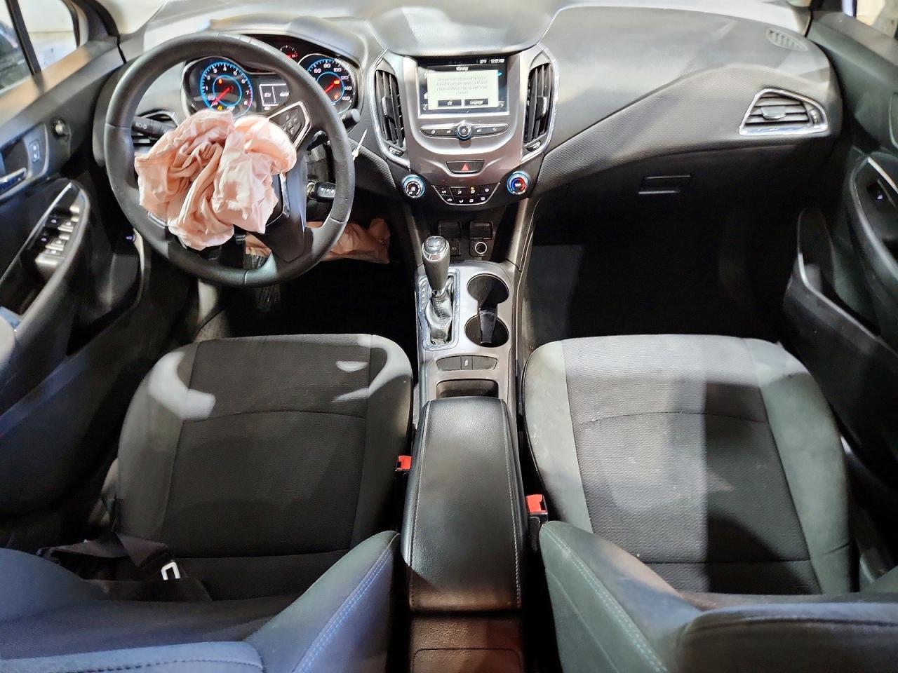 2016 CHEVROLET CRUZE LT photo 8