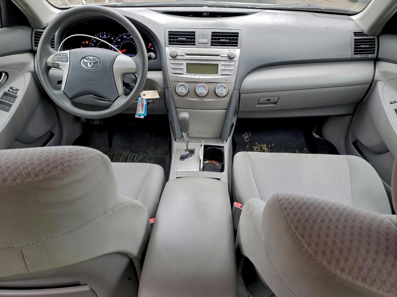 2011 TOYOTA CAMRY BASE photo 8