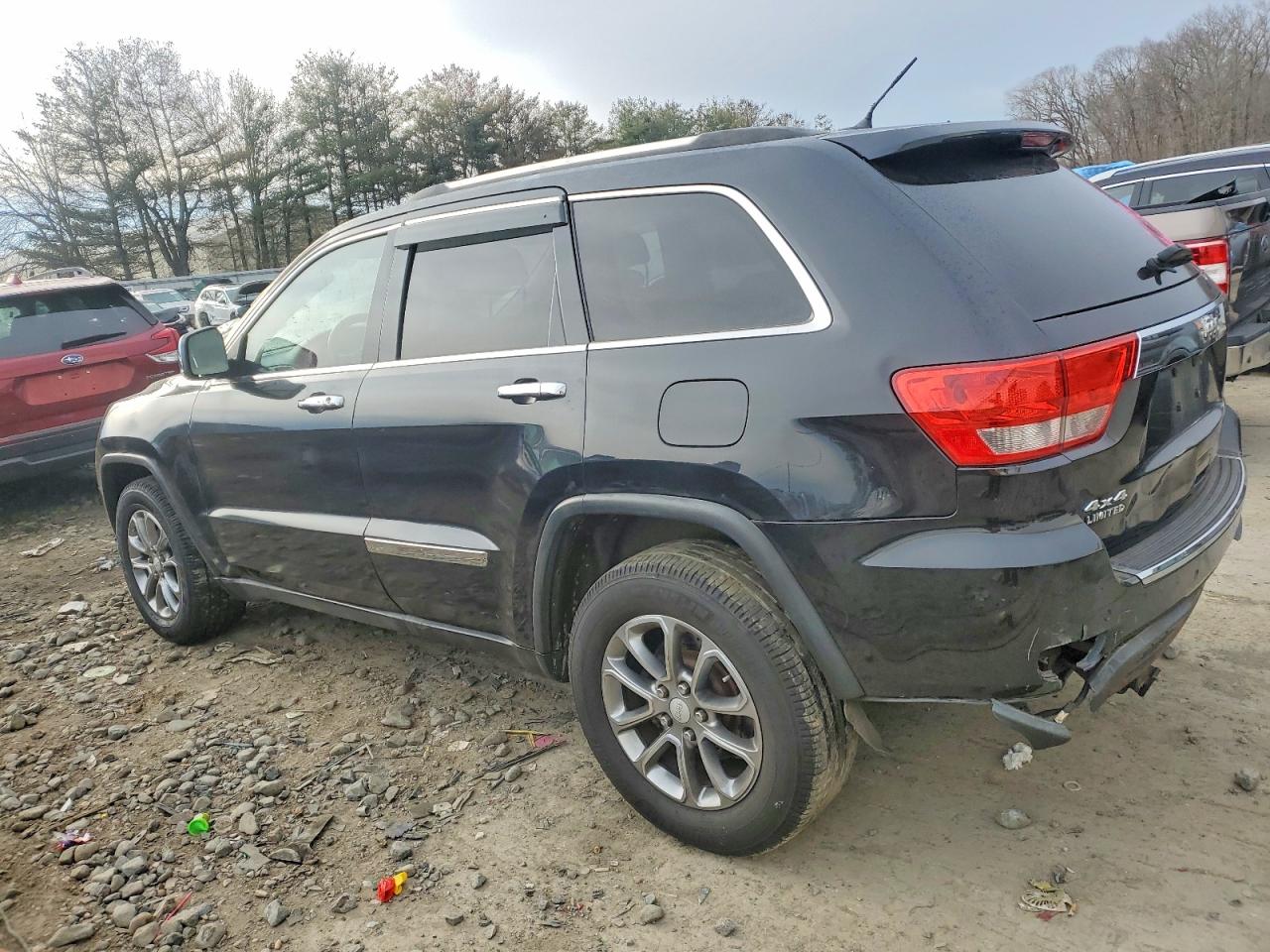 2011 JEEP GRAND CHEROKEE LIMITED photo 4