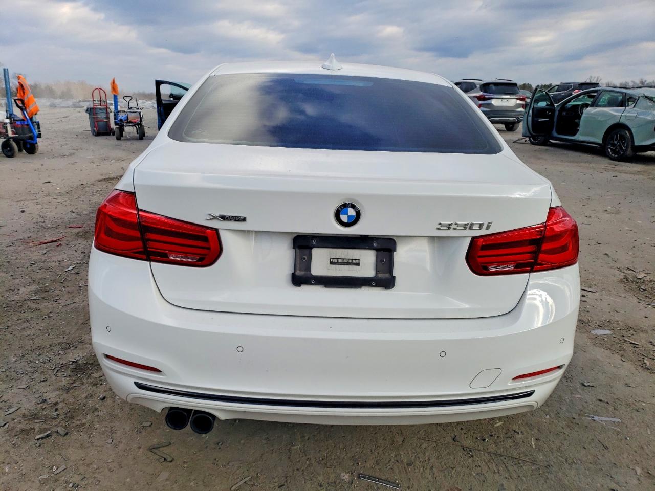 2017 BMW 330 XI photo 6