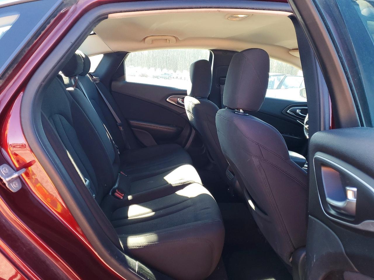 2015 CHRYSLER 200 LIMITED photo 28