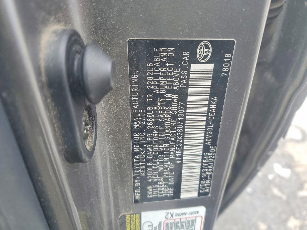 2006 TOYOTA CAMRY LE photo 12