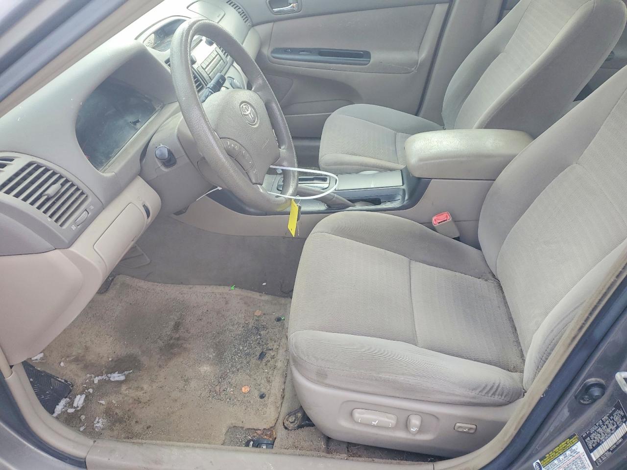 2006 TOYOTA CAMRY LE photo 7