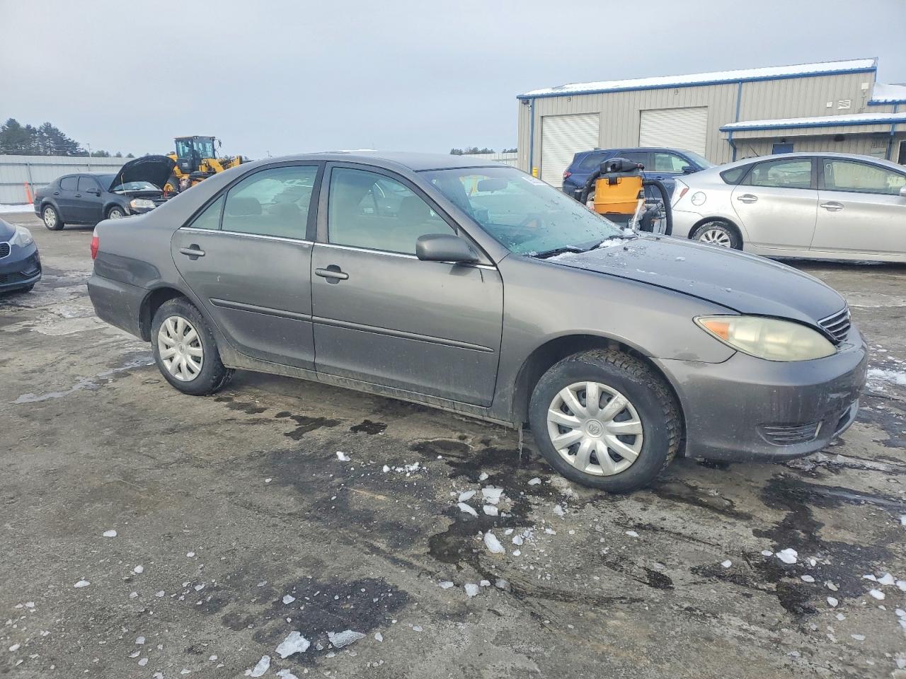 2006 TOYOTA CAMRY LE photo 4