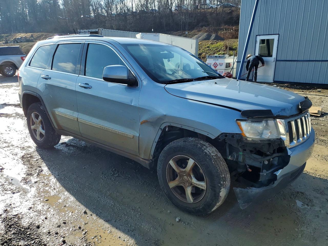 2012 JEEP GRAND CHEROKEE LAREDO photo 4