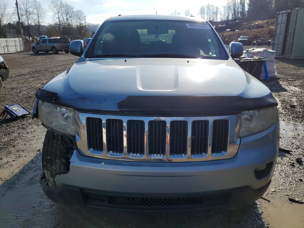 2012 JEEP GRAND CHEROKEE LAREDO photo 5