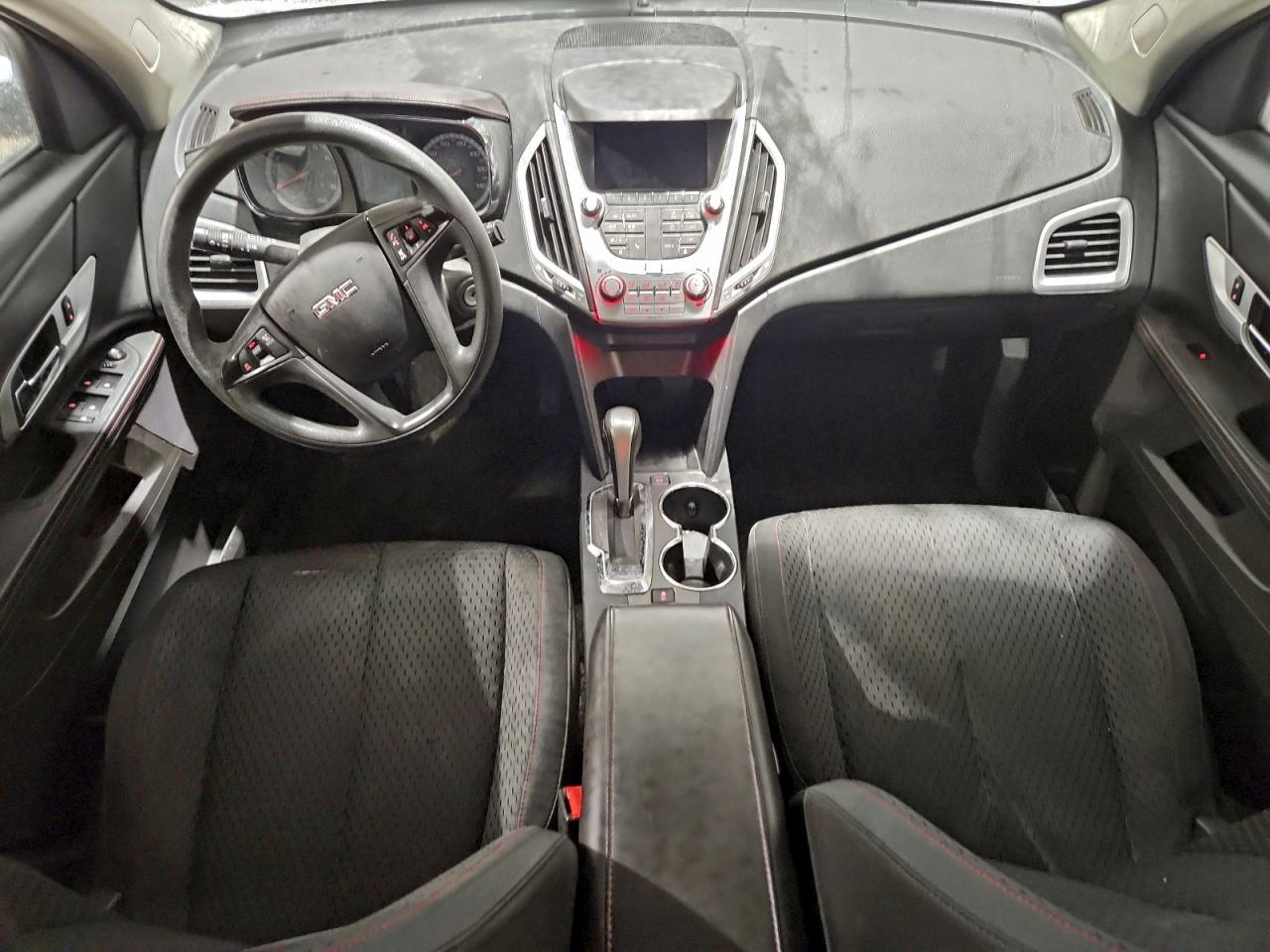 2015 GMC TERRAIN SLE photo 8
