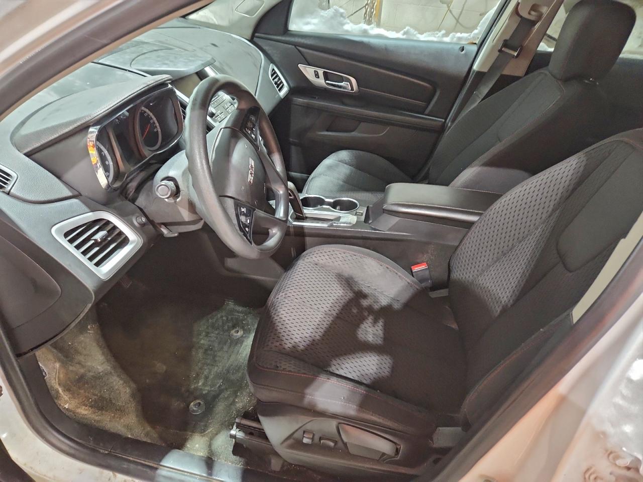 2015 GMC TERRAIN SLE photo 7