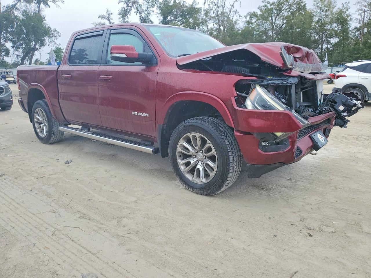 2021 RAM 1500 LARAMIE photo 4