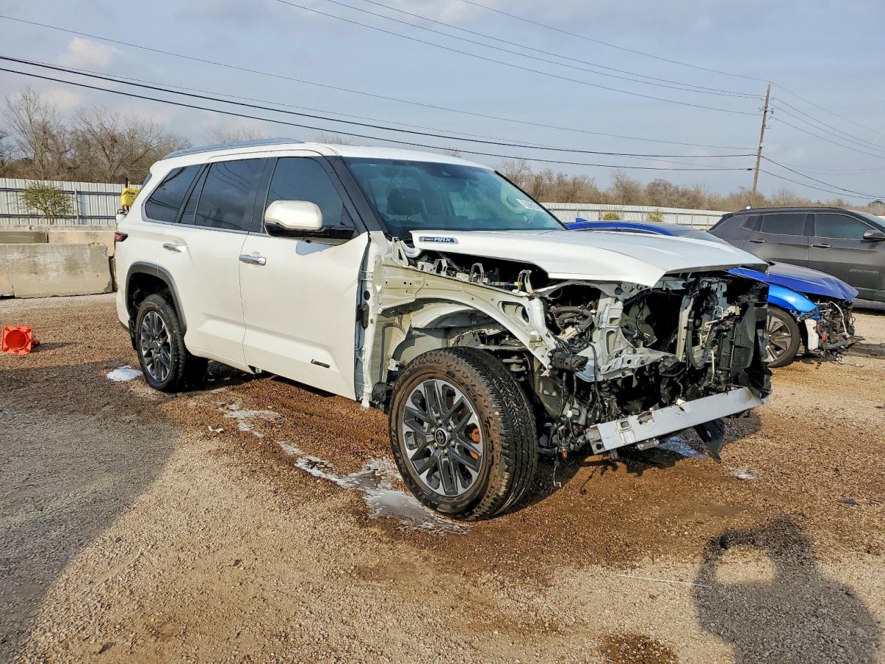 2024 TOYOTA SEQUOIA SR5 photo 4
