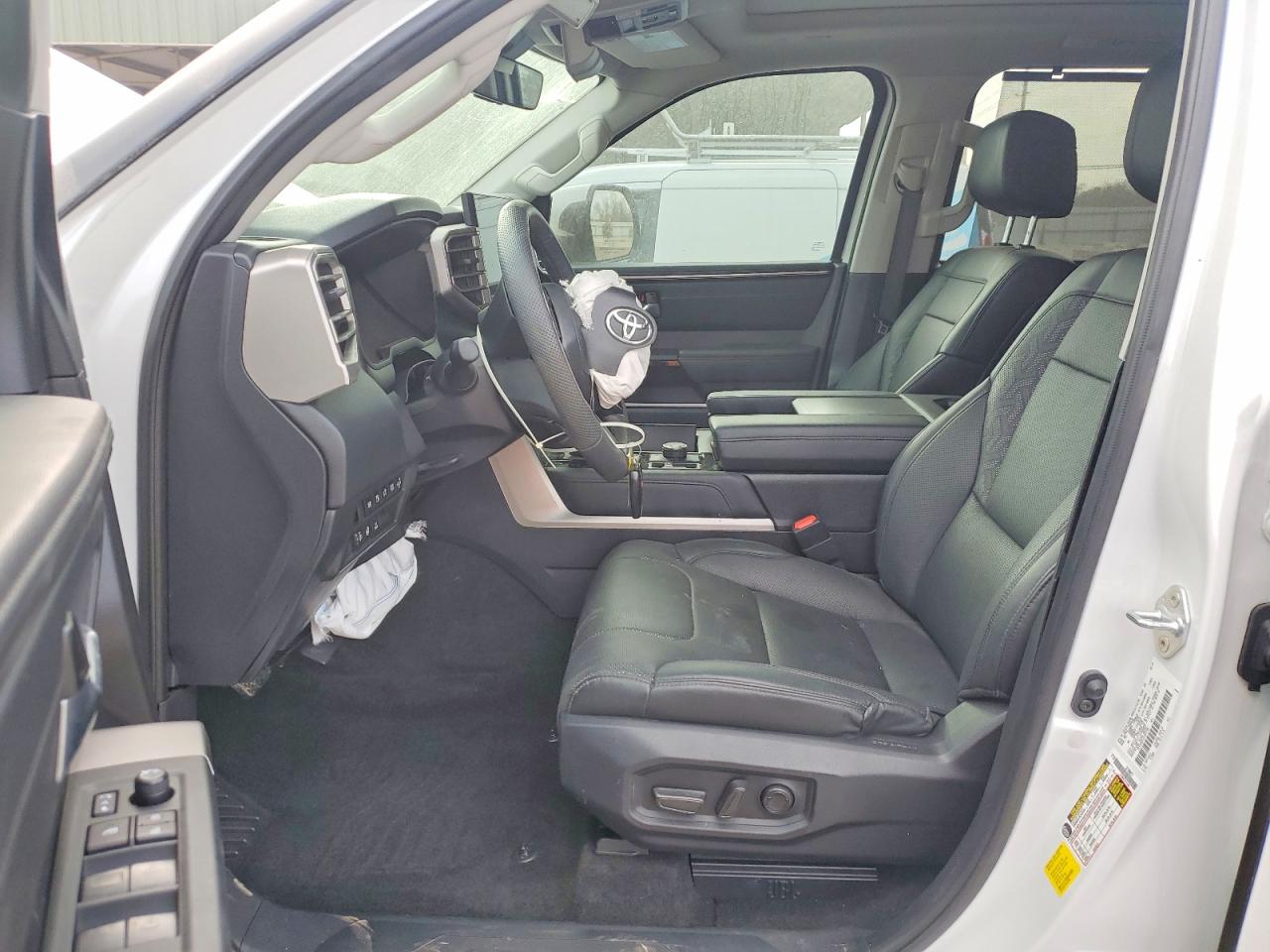 2024 TOYOTA SEQUOIA SR5 photo 7