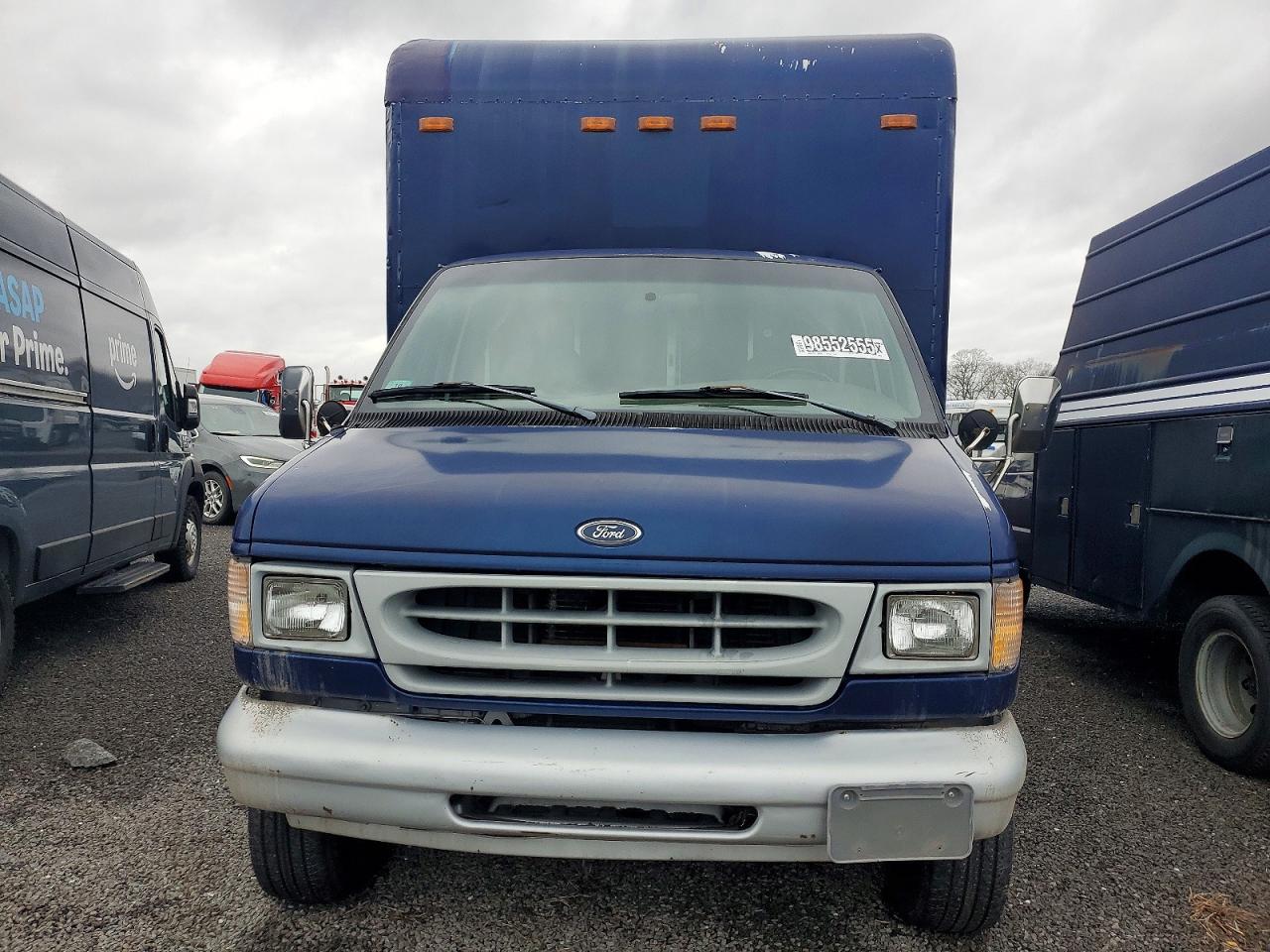 1998 FORD E350 BOX TRUCK photo 5