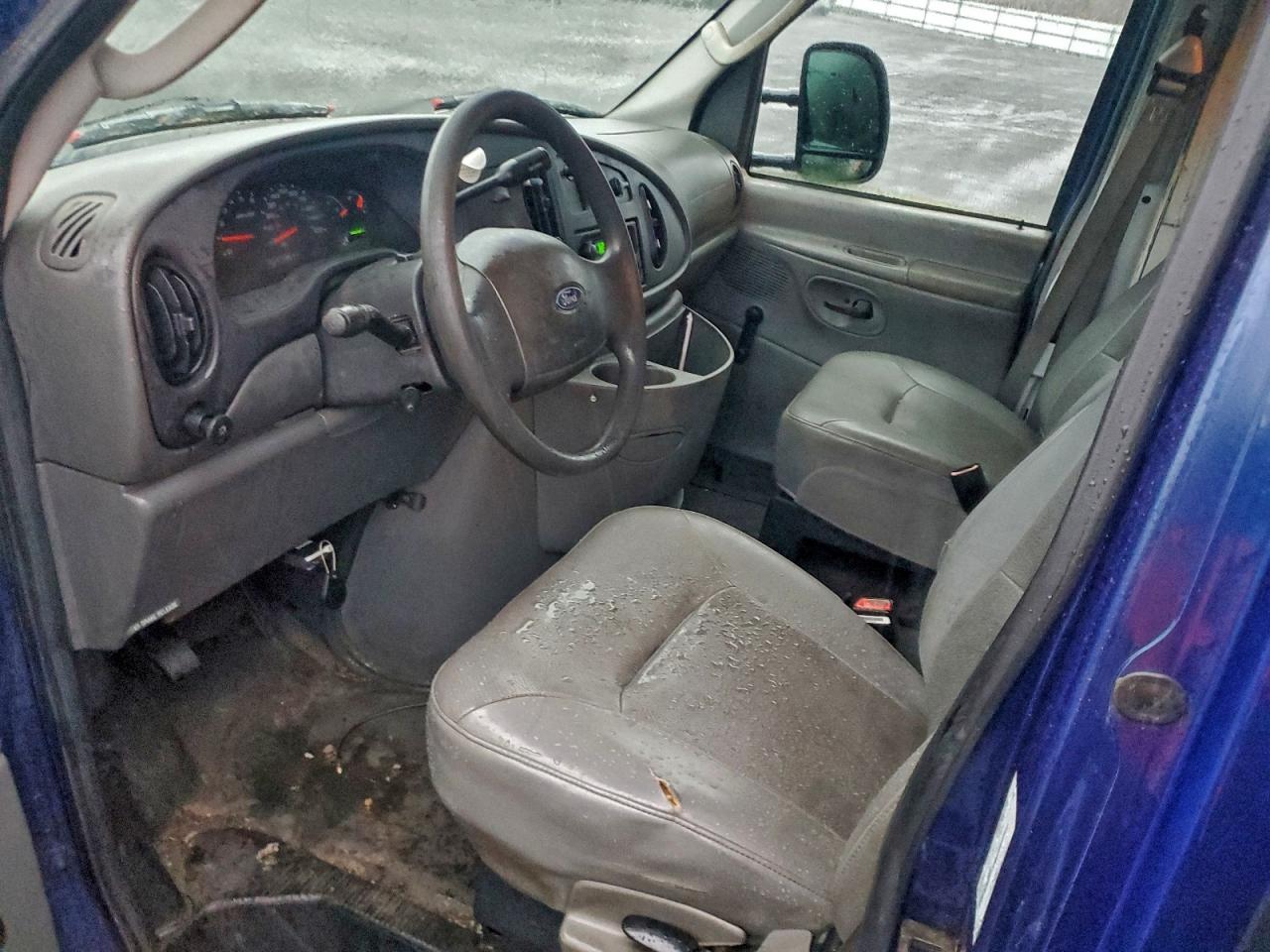 2004 FORD E350 UTILITY / SERVICE TRUCK photo 8