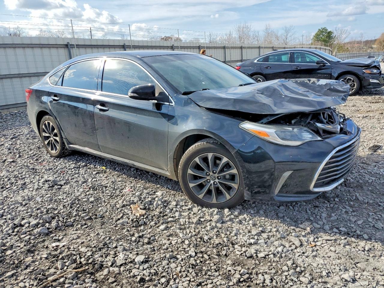 2016 TOYOTA AVALON XLE photo 7