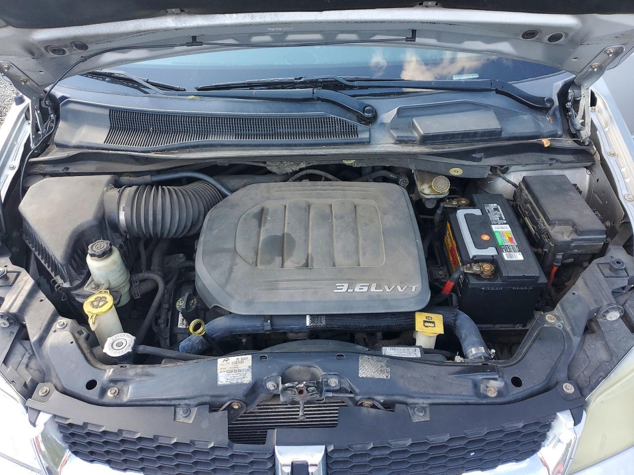2012 DODGE GRAND CARAVAN SXT photo 12