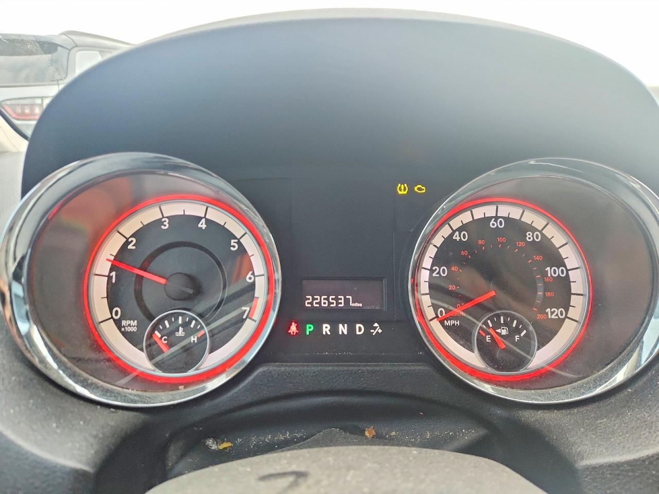 2012 DODGE GRAND CARAVAN SXT photo 9