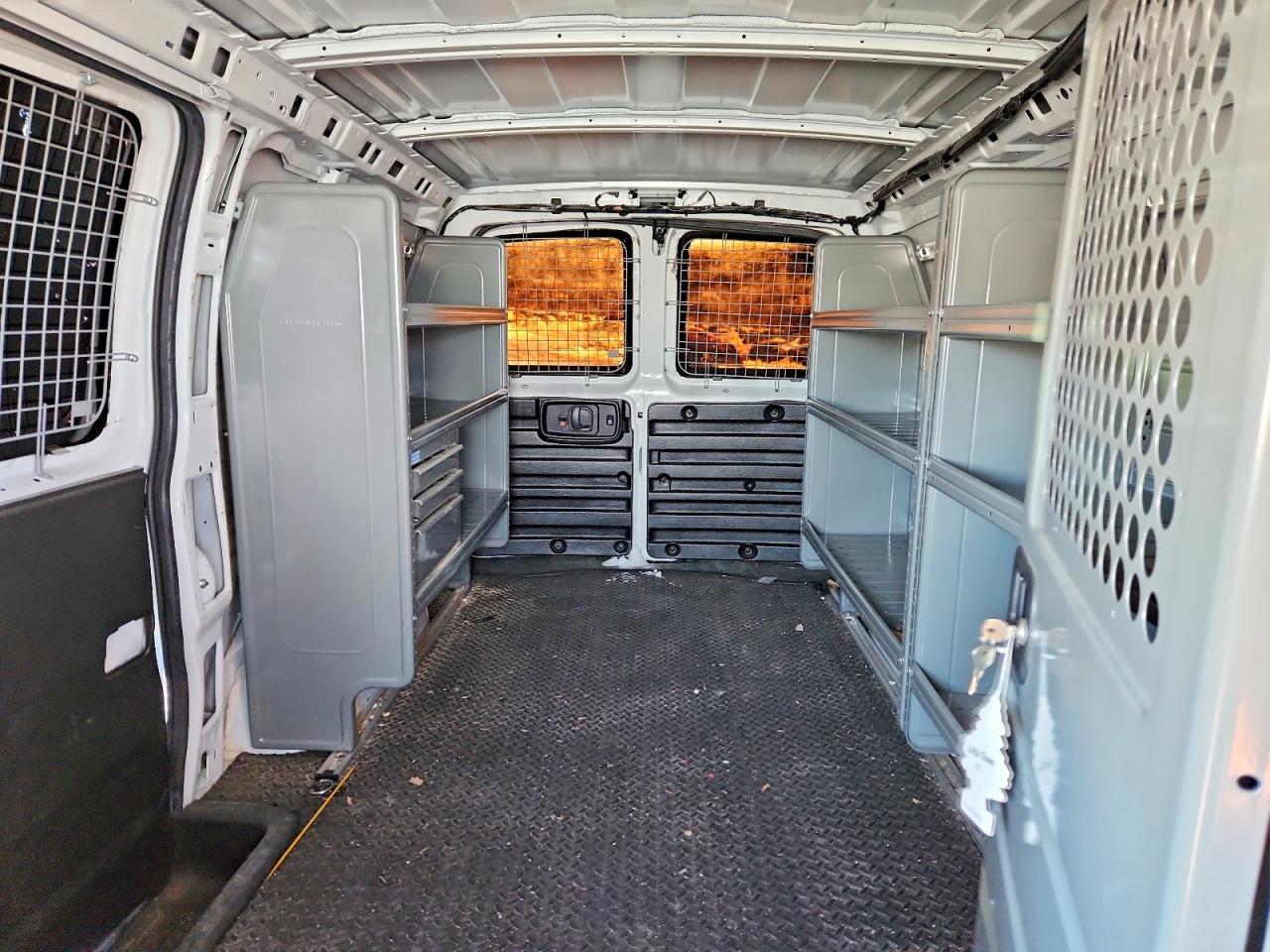 2021 GMC SAVANA G2500 UTILITY / SERVICE VAN photo 10