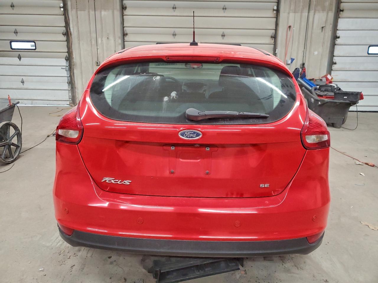 2015 FORD FOCUS SE photo 6