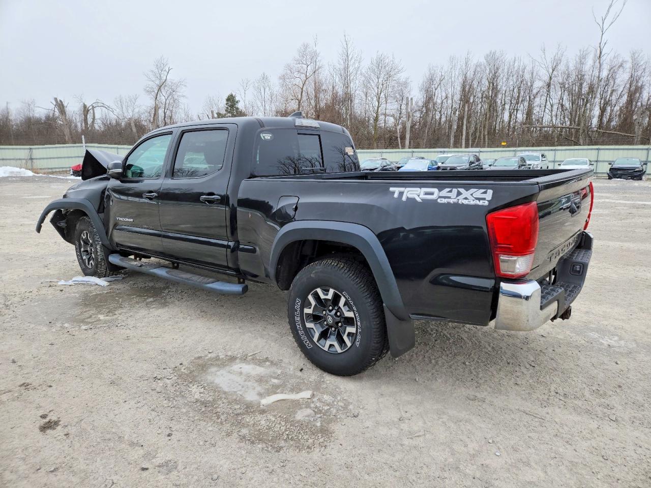 2017 TOYOTA TACOMA DOUBLE CAB photo 4