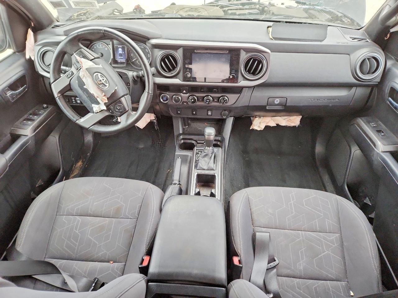 2017 TOYOTA TACOMA DOUBLE CAB photo 22