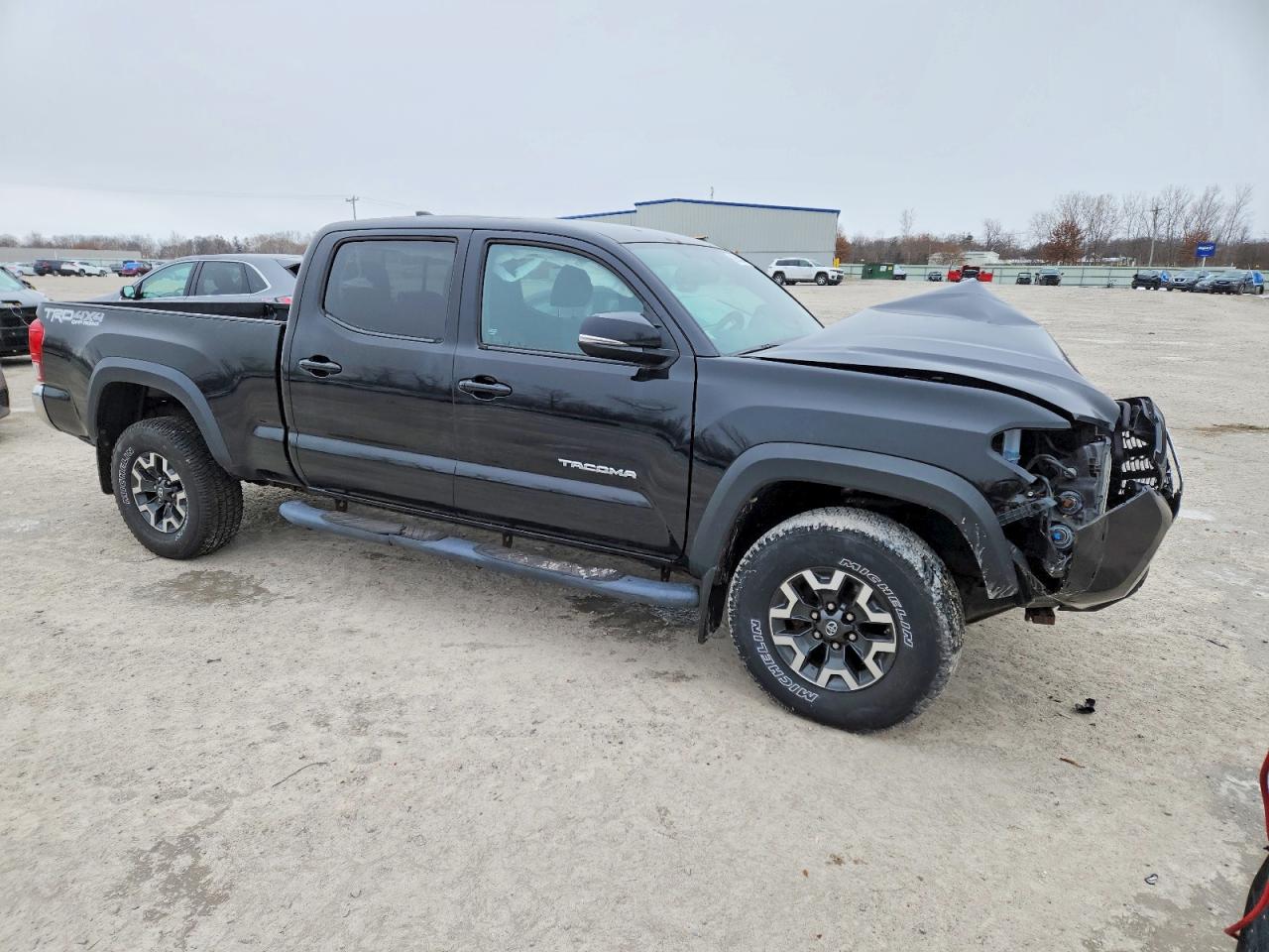 2017 TOYOTA TACOMA DOUBLE CAB photo 10