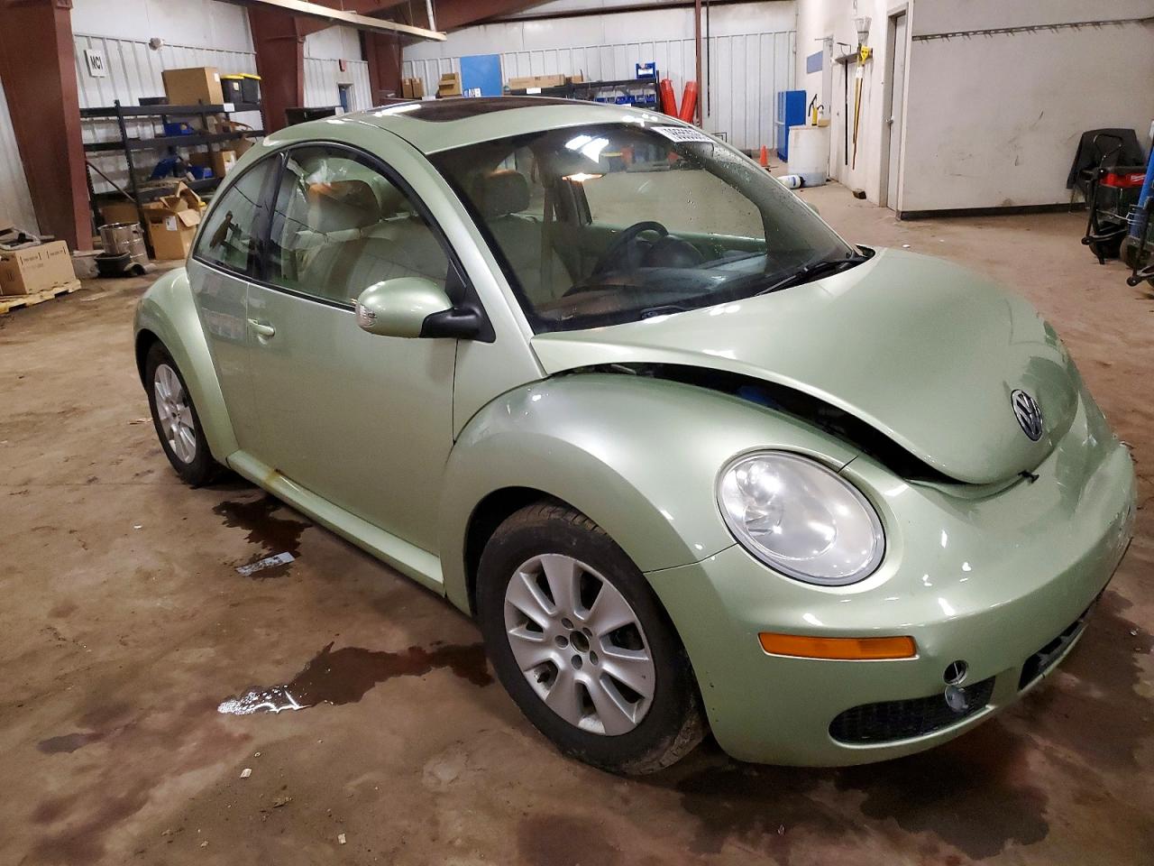 2008 VOLKSWAGEN NEW BEETLE S photo 4