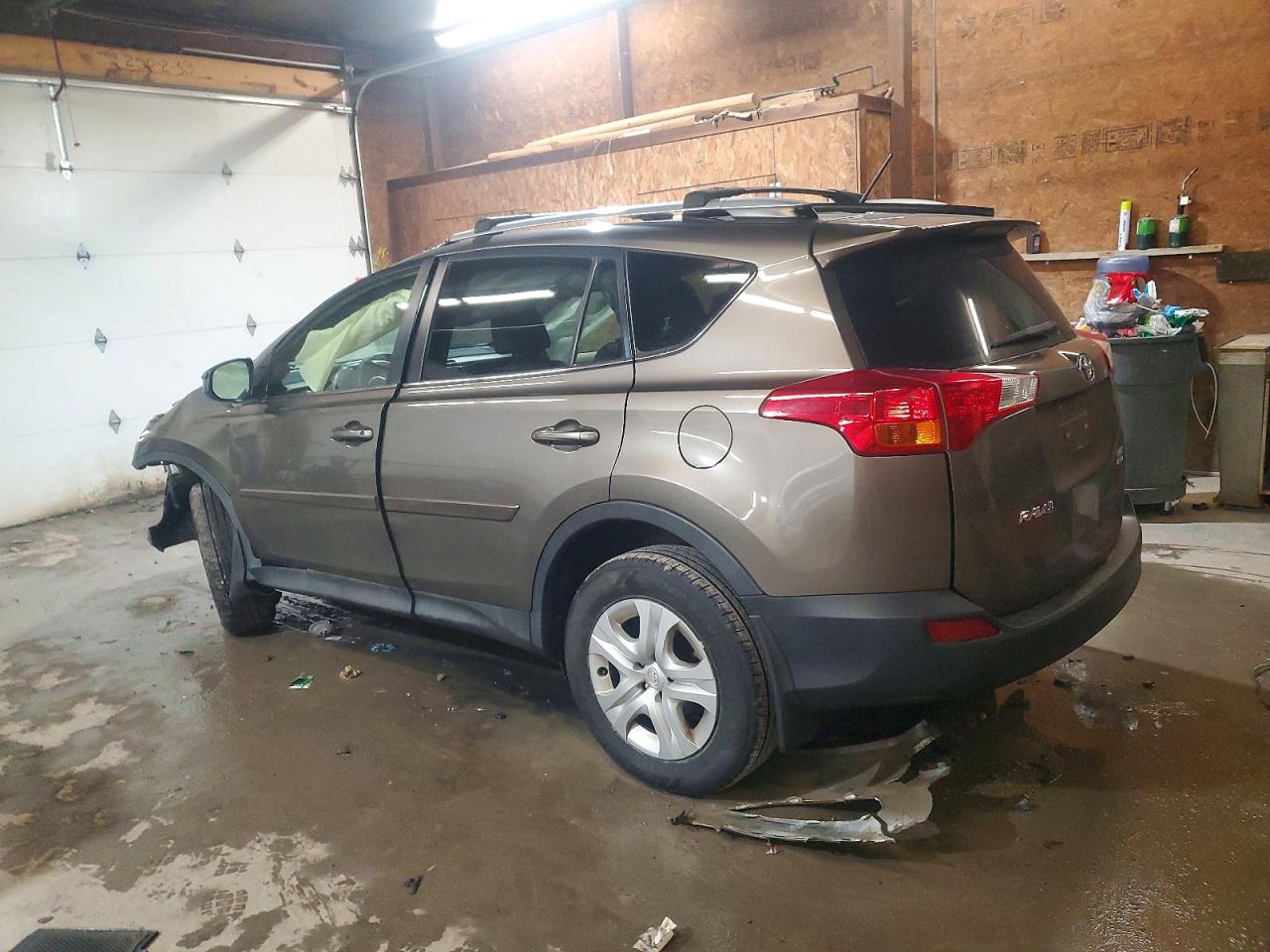 2013 TOYOTA RAV4 LE photo 2