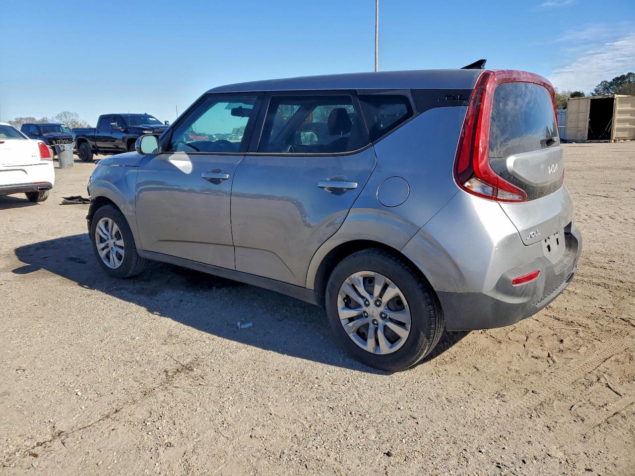 2022 KIA SOUL LX photo 3
