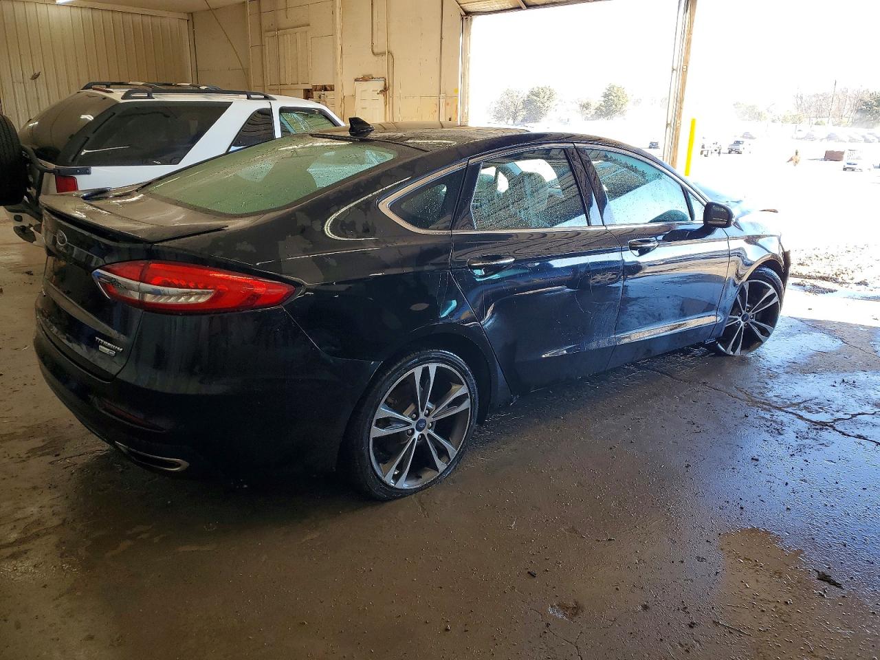 2020 FORD FUSION TITANIUM photo 3