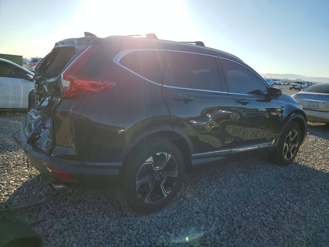 2018 HONDA CR-V TOURING photo 3