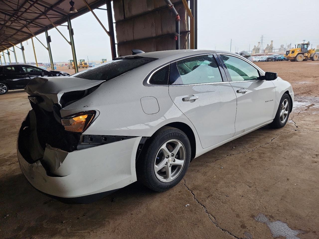 2017 CHEVROLET MALIBU photo 3