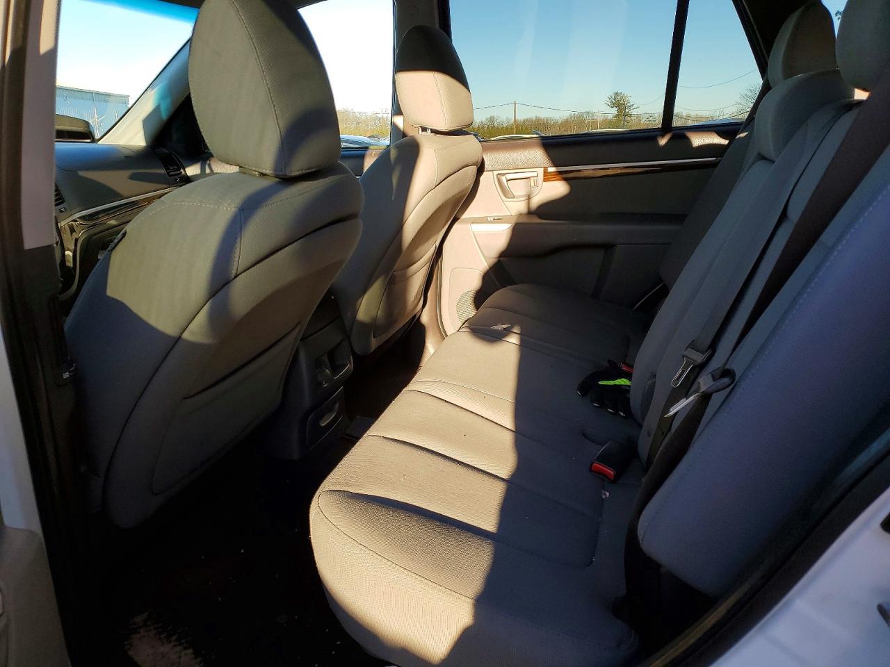 2012 HYUNDAI SANTA FE GLS photo 11