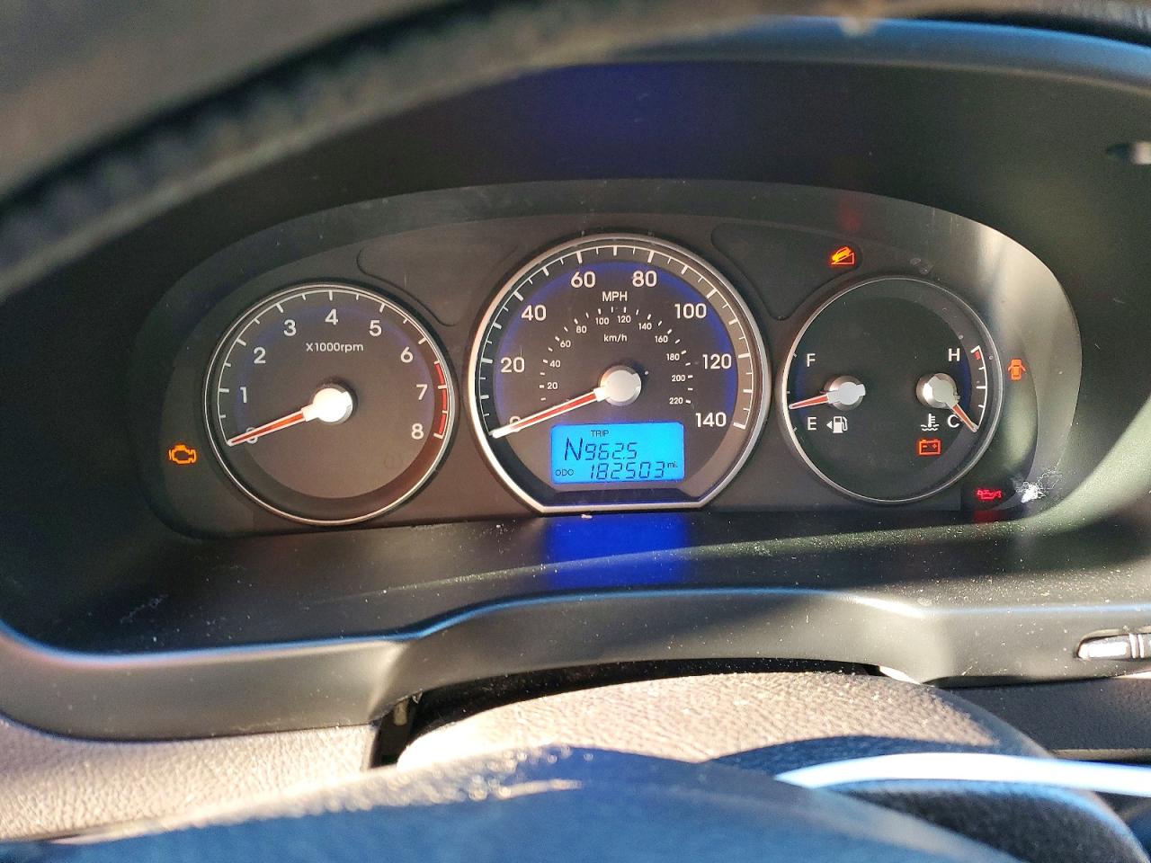 2012 HYUNDAI SANTA FE GLS photo 9