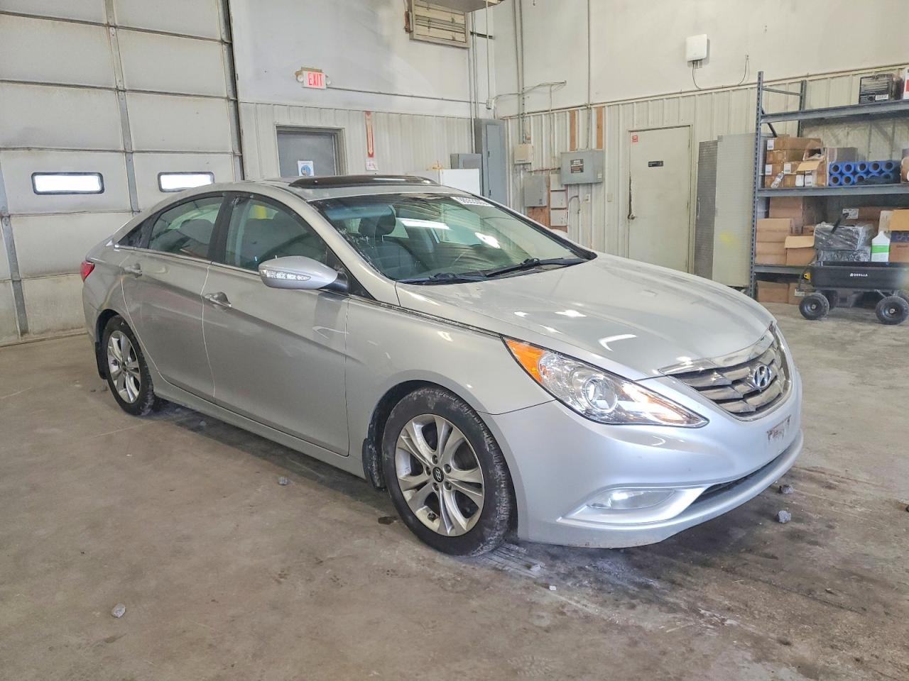 2013 HYUNDAI SONATA SE photo 4