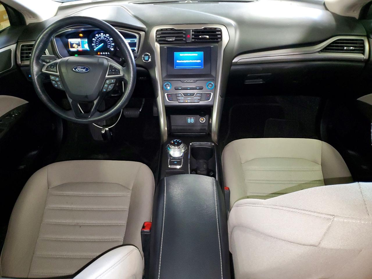 2019 FORD FUSION S photo 8