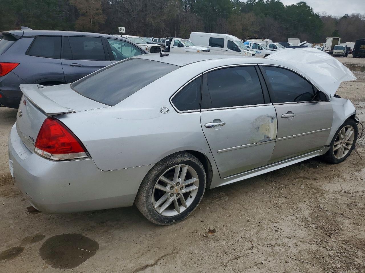 2009 CHEVROLET IMPALA LTZ photo 5