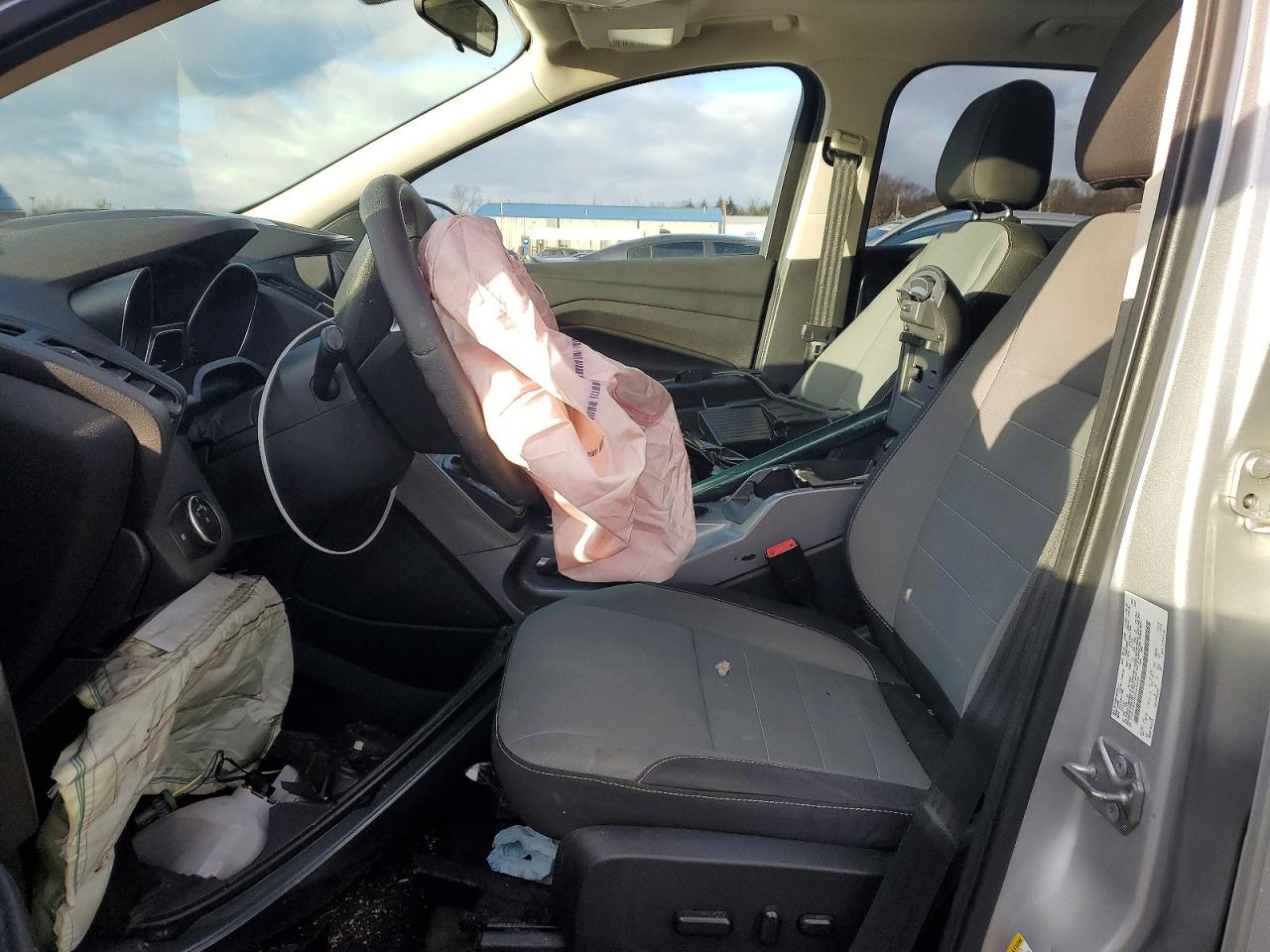 2016 FORD ESCAPE SE photo 7