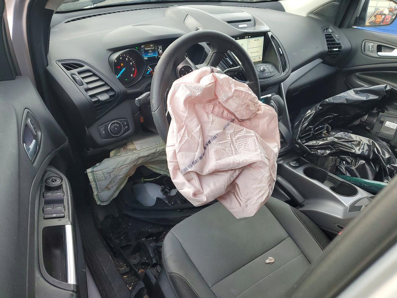 2016 FORD ESCAPE SE photo 8