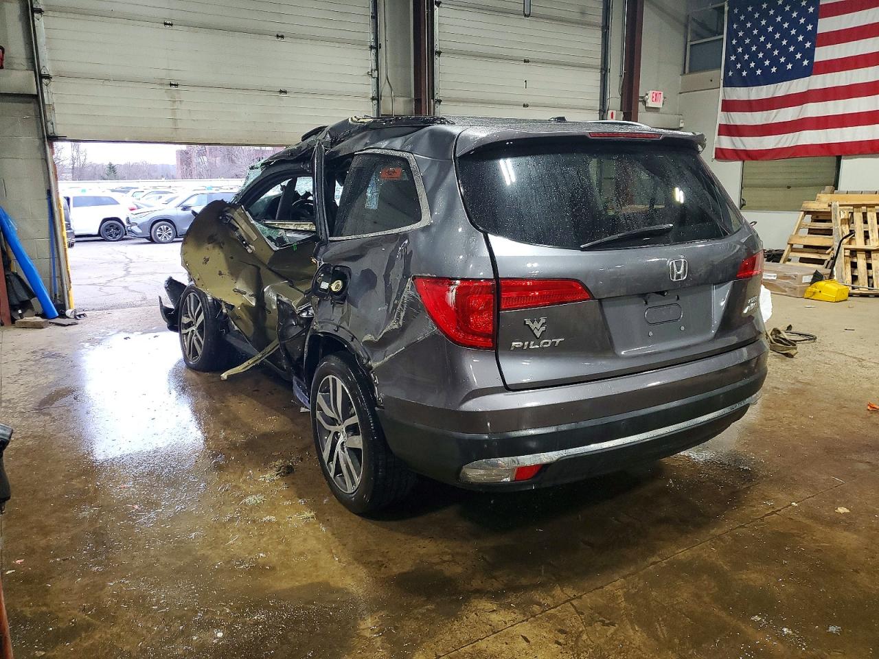 2016 HONDA PILOT ELITE photo 4