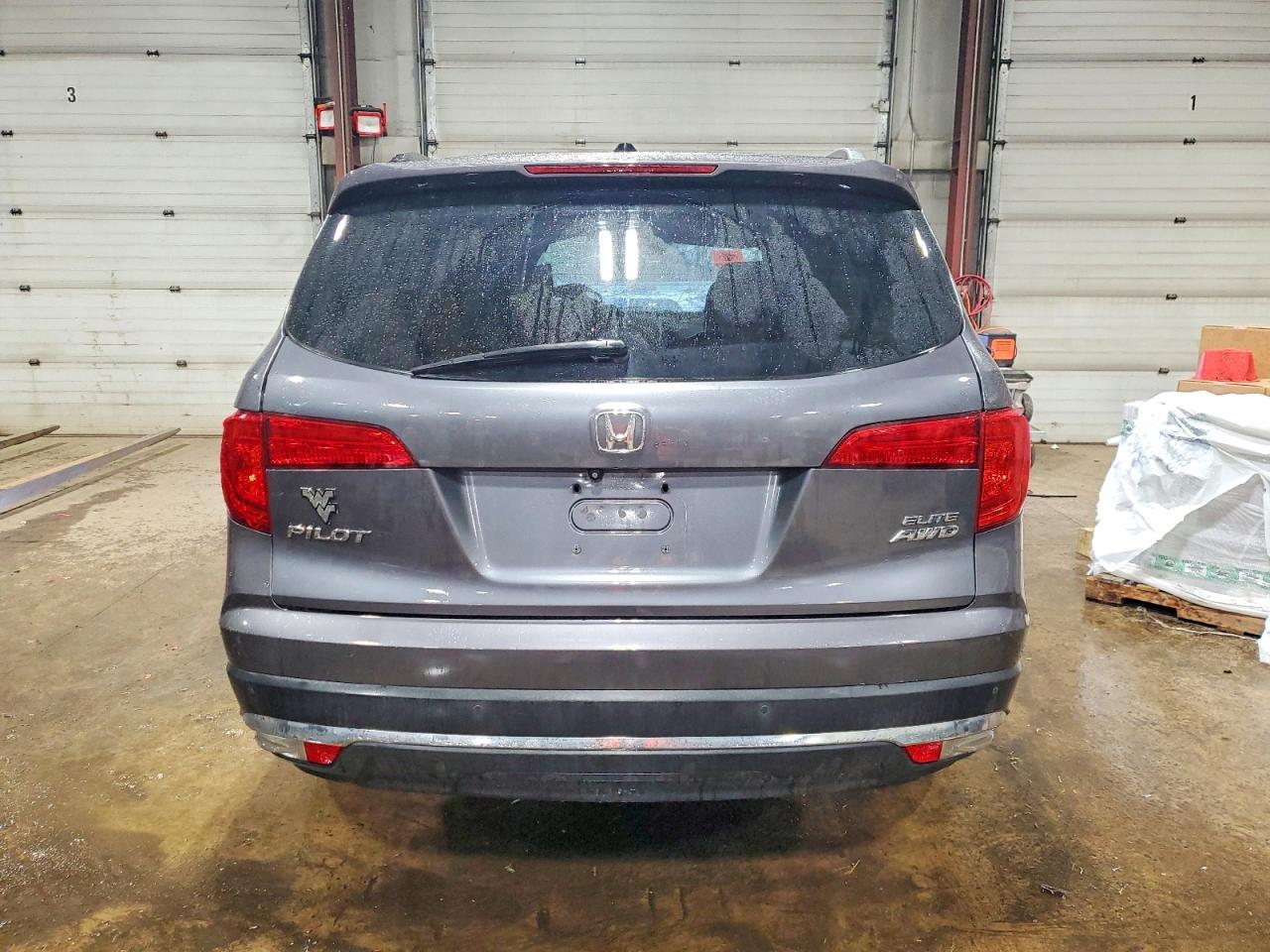 2016 HONDA PILOT ELITE photo 16