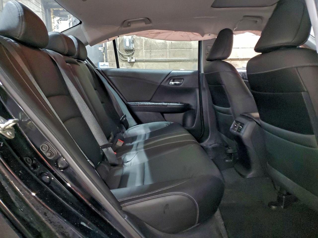 2017 HONDA ACCORD TOURING photo 10