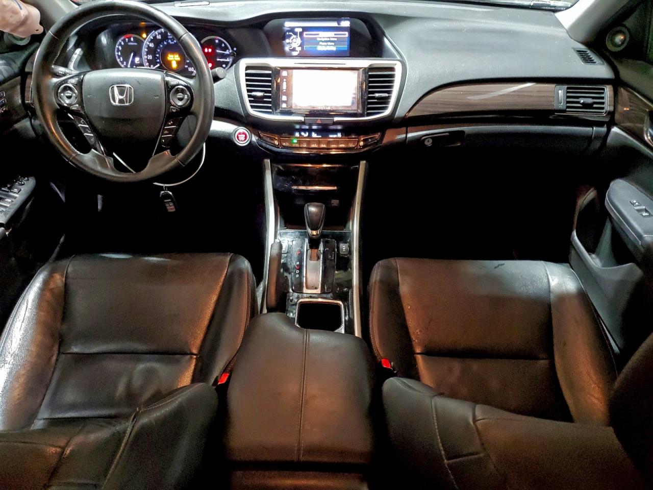 2017 HONDA ACCORD TOURING photo 8