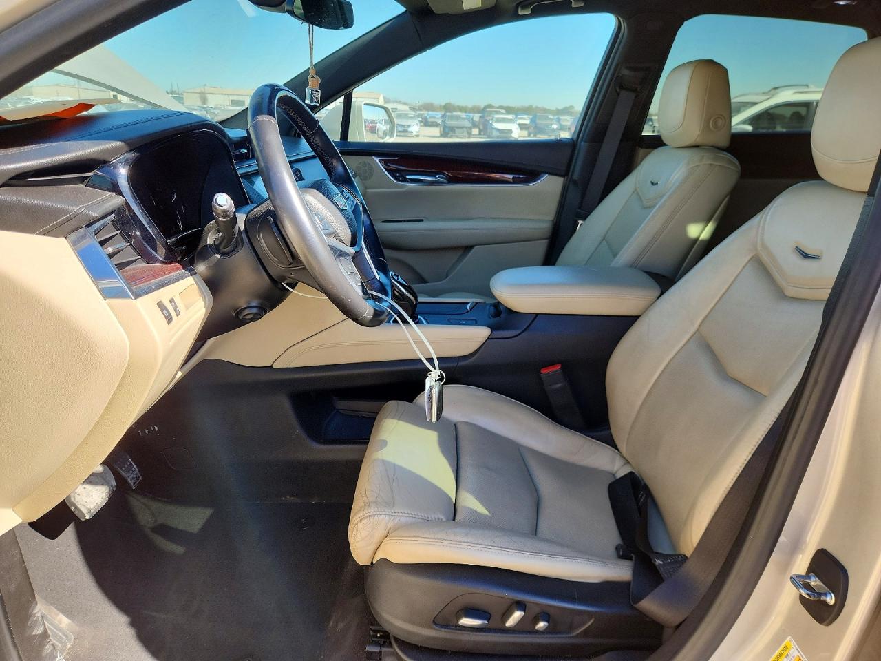 2017 CADILLAC XT5 LUXURY photo 13