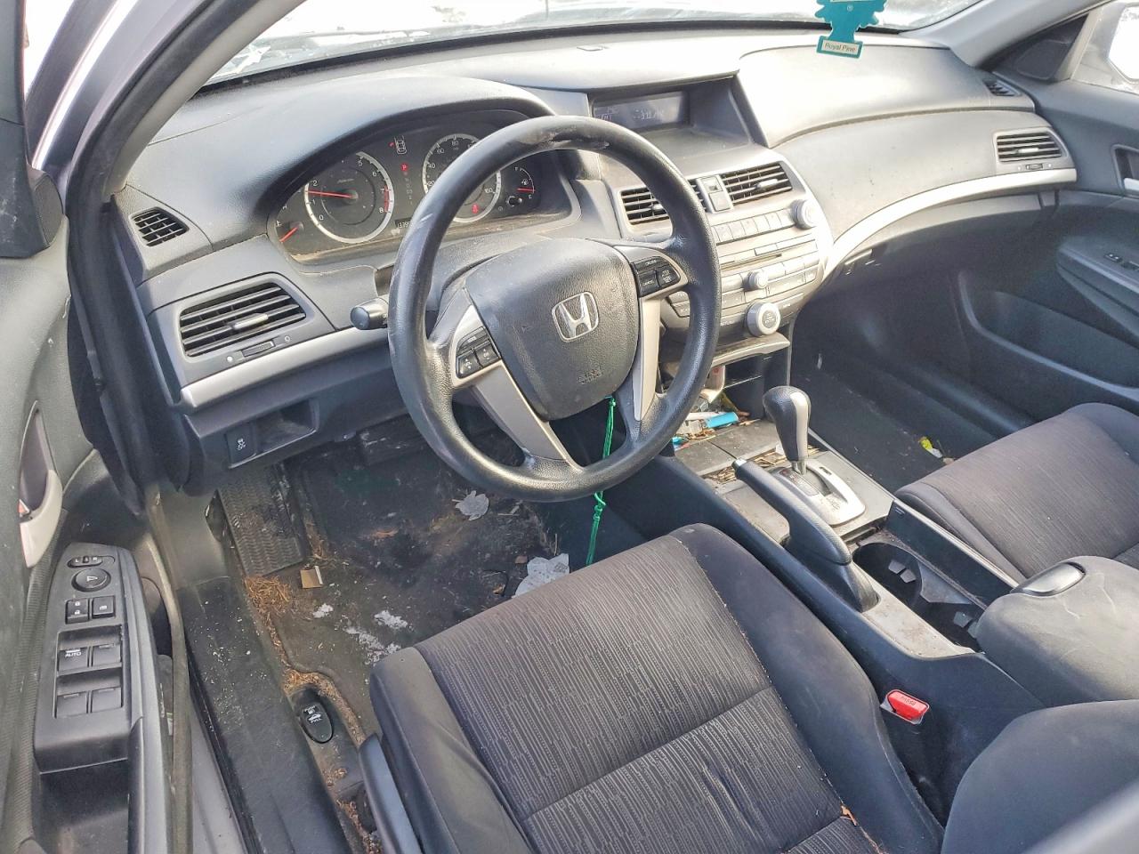 2012 HONDA ACCORD LX photo 8