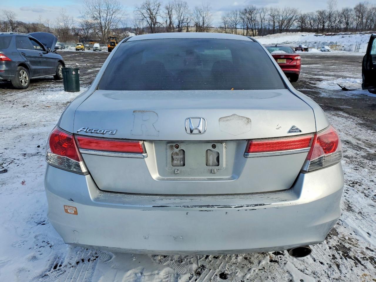 2012 HONDA ACCORD LX photo 6
