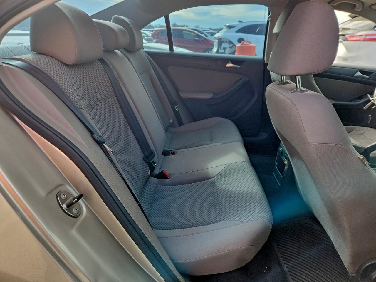 2013 VOLKSWAGEN JETTA BASE photo 10